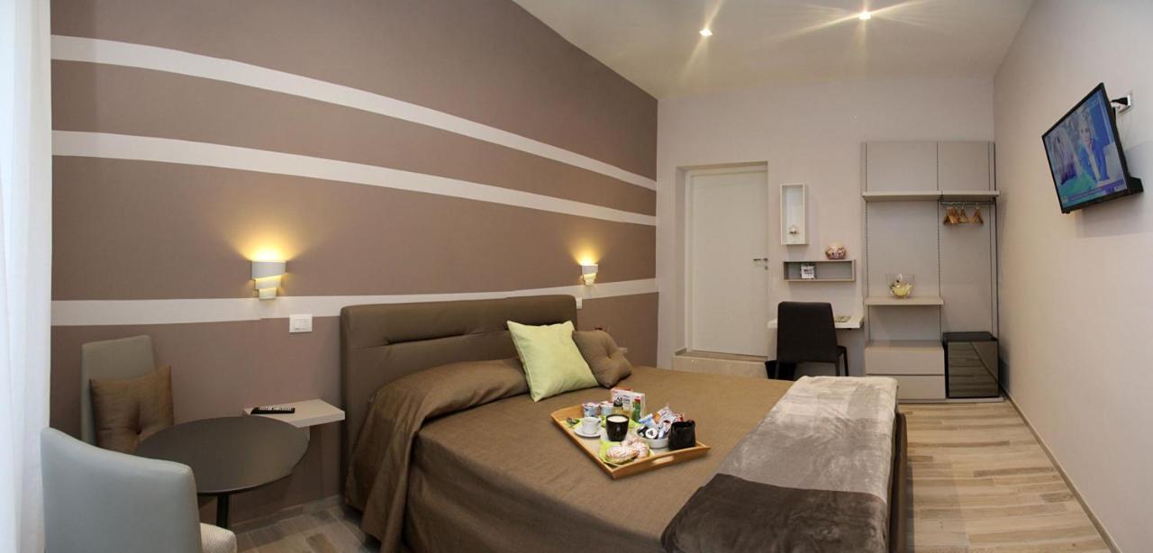 Bed and Breakfast Relais Marlene Avezzano Esterno foto