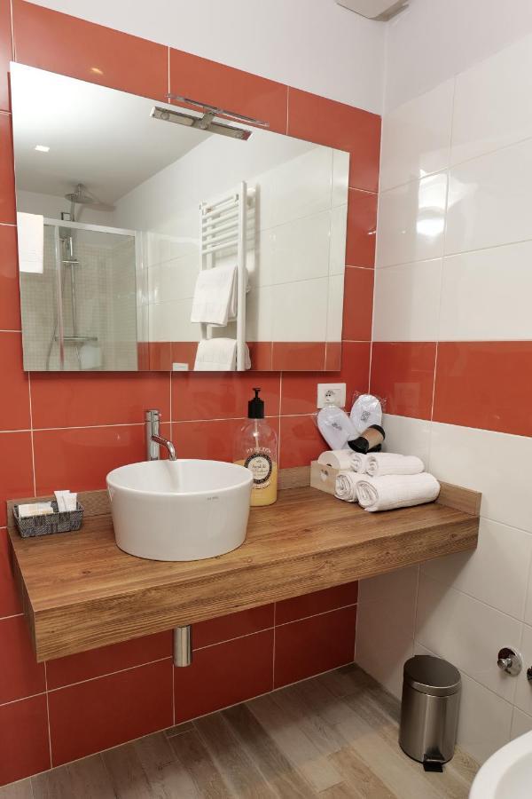 Bed and Breakfast Relais Marlene Avezzano Esterno foto